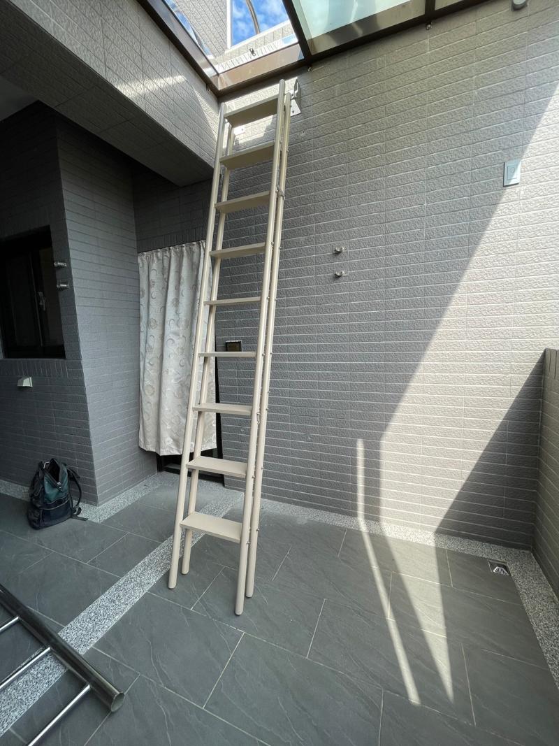 cầu thang xếp tường là gì