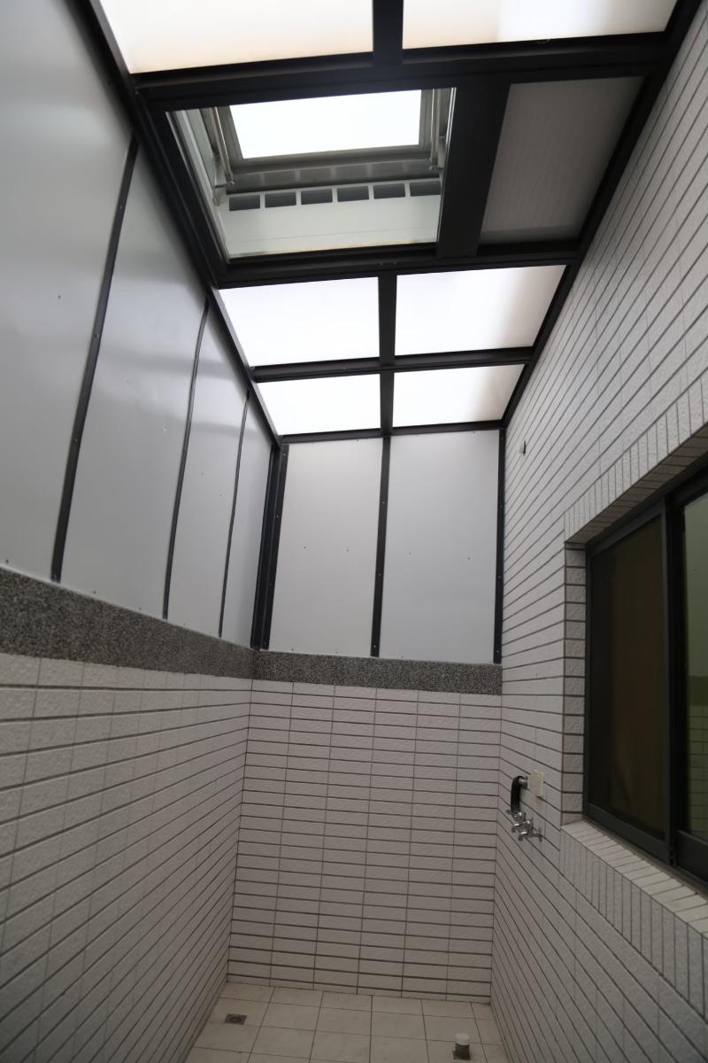 giếng trời sau bếp